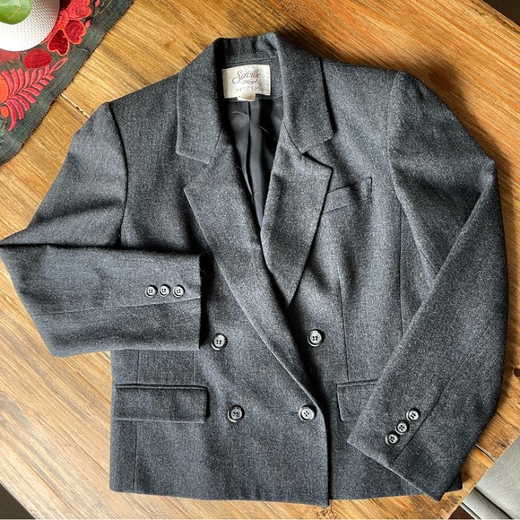 90’s Vintage Saville Blazer - 6 petite double-breasted wool. This is a … - Picture 3 of 11